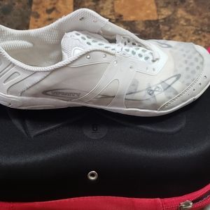 Cheer/Tumbling shoes Nfinity Vengeance size 6